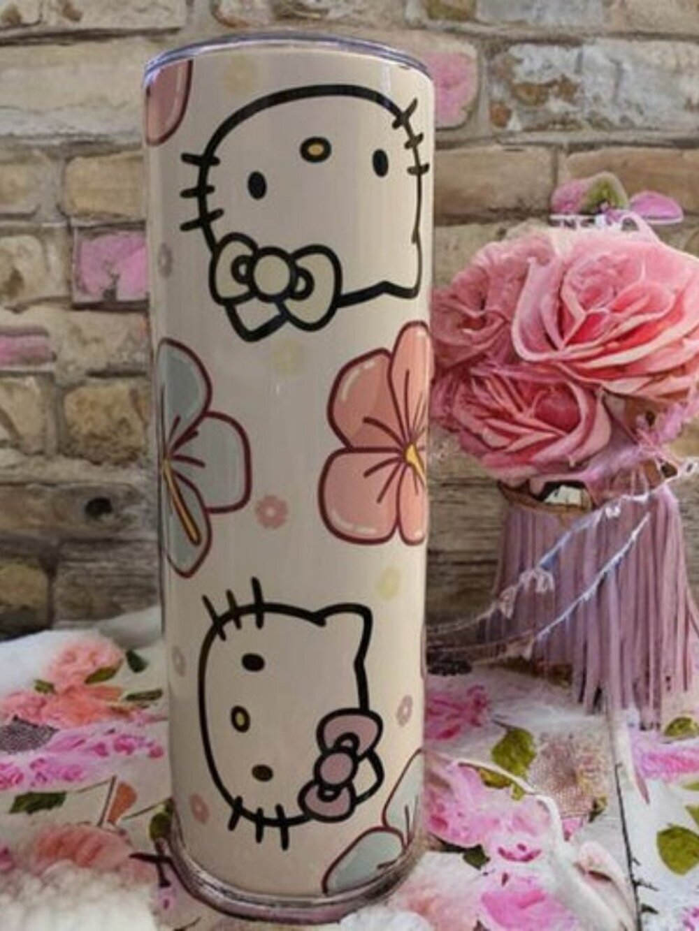 Hawaiian Hello Kitty Tumbler - Picture 2 of 2